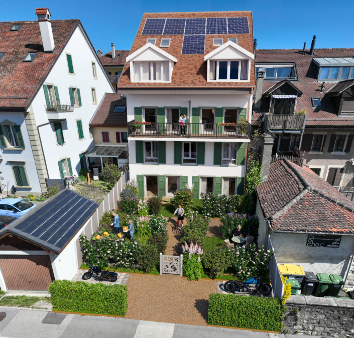 image de syntèse qui montre le nouveau bâtiment de 4 étages face à la Rue Saint-Denis. avec les 4 jardins privatifs, places vélos, motos, façade blanche, balcon au 2ème étage, panneaux solaires en toiture